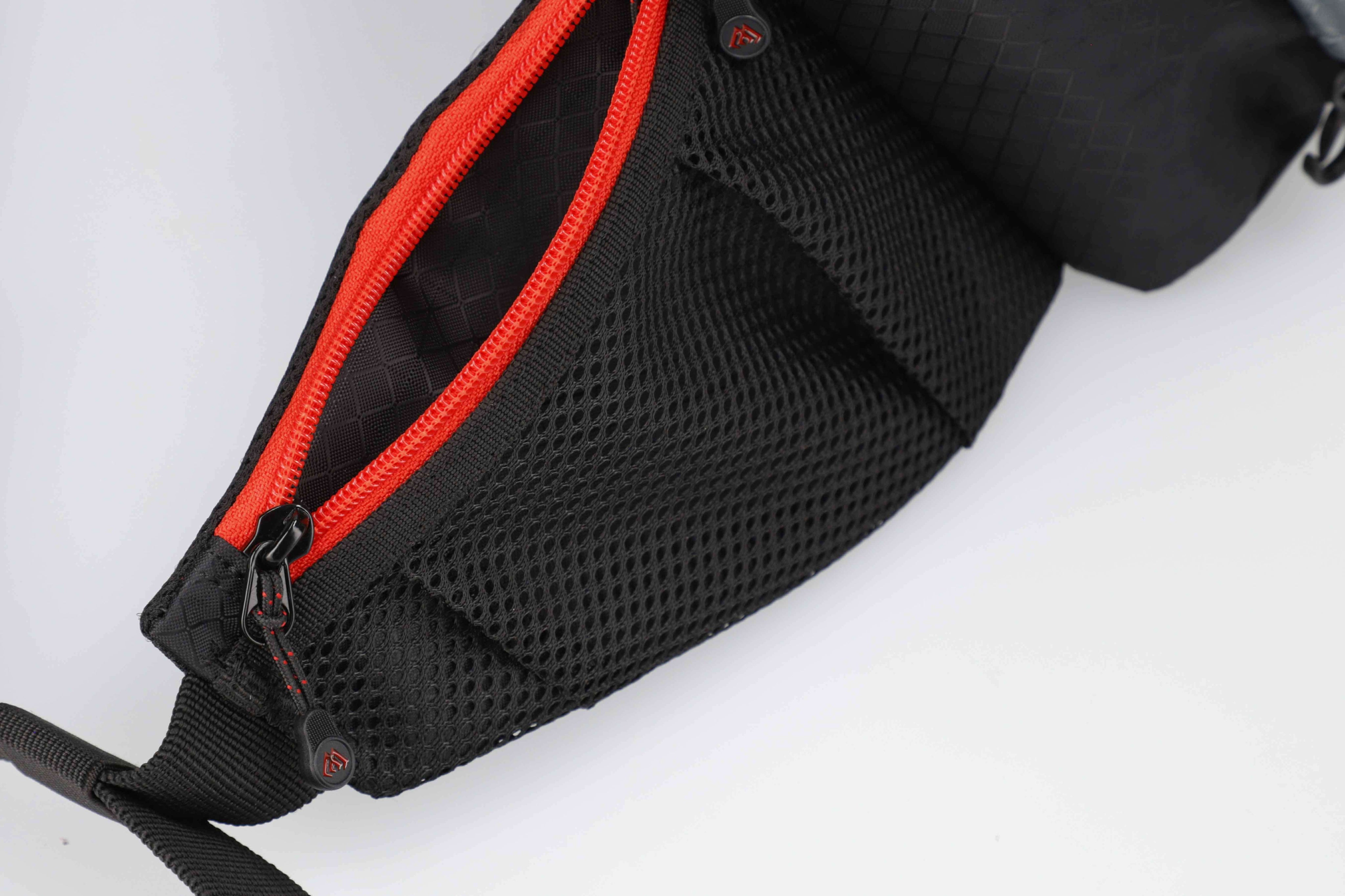 MIKADO Gürteltasche 5L 24cm x 18 cm x 13cm